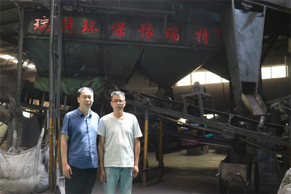 河南瑞特環(huán)?；卦L衛(wèi)輝地區(qū)有機肥生產(chǎn)線設備用戶